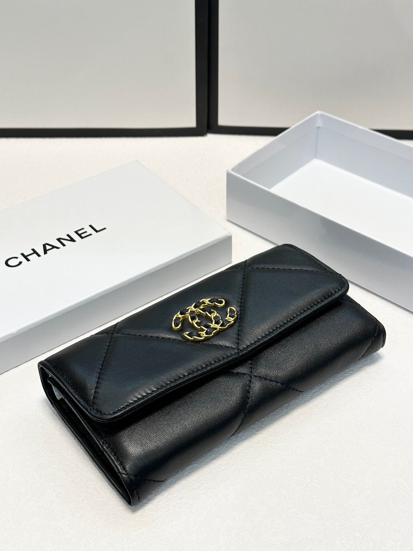 chanel wallet 19x10 11